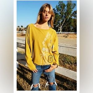 Preowned in good condition. Free People Ivy Tee